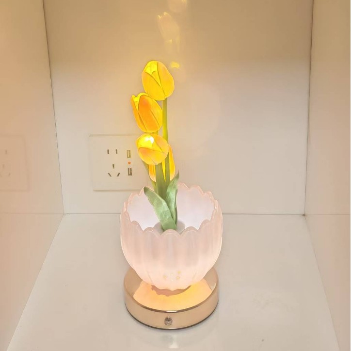 Nuevo tulipán lámpara de noche simulado ramo de flores lámpara de escritorio decoración dormitorio cabecera de la cama atmósfera lámpara fantasía planeta luz
