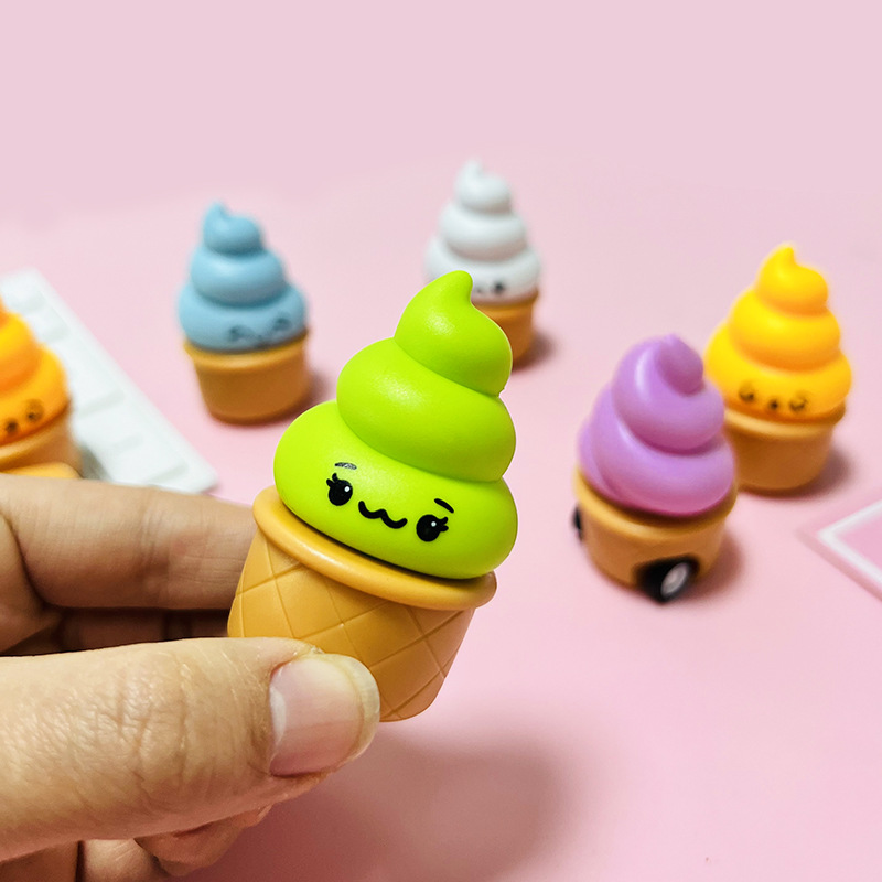 Lindo cono de helado lindo dibujos animados Tire hacia atrás coche pequeño juguete inercia Tire hacia atrás coche kindergarten regalo