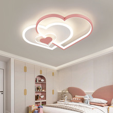 儿童房爱心纸飞机设计师款房间灯2022年新款现代简约卧室吸顶灯具