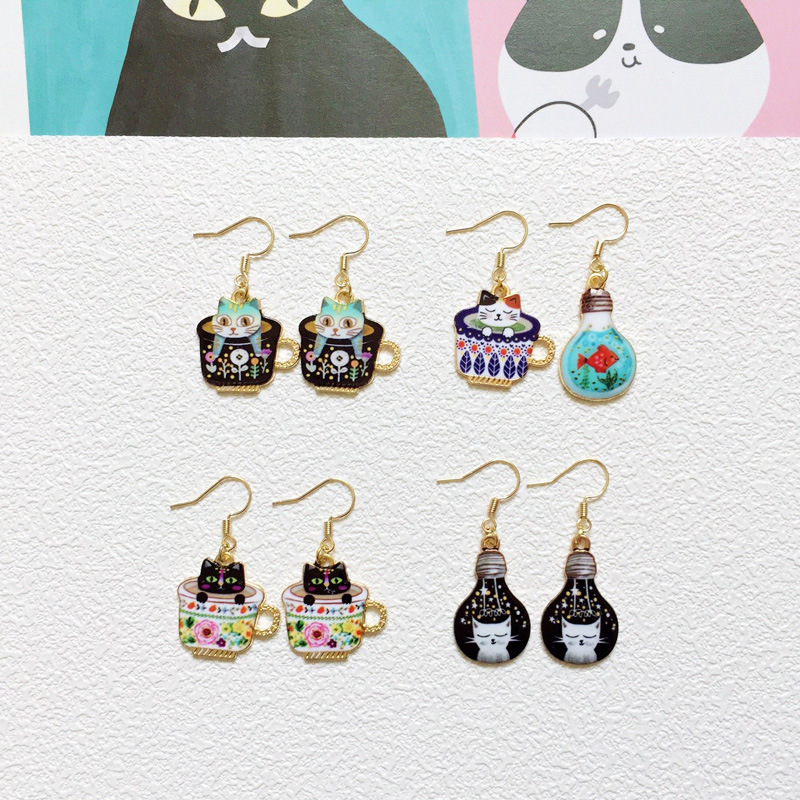 Lindo Gato Metal Esmalte Mujeres Pendientes De Gota 1 Par display picture 3