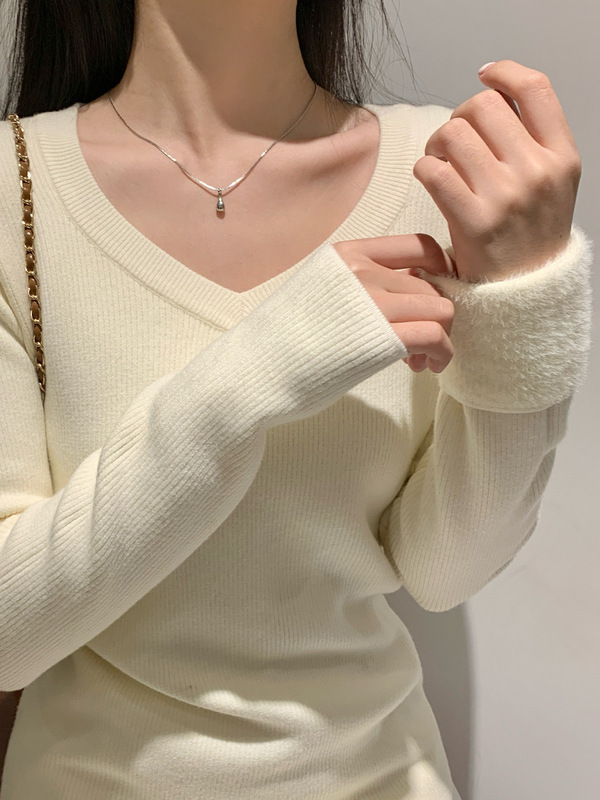 跨境 V领保暖毛衣内搭女修身一体绒针织打底衫加绒百搭春秋季新款|undefined