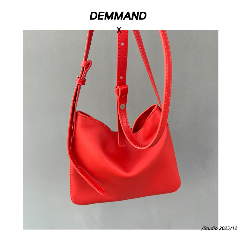 Premium Texture Retro Large Capacity Women's Bag 2025 New Trendy Crossbody Fashion Single Shoulder Bucket Bag - Thumbnail 3