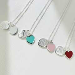T's ラブネックレス レディース 925 スターリングシルバー レッド ブルー ピンク シンプルで多用途なオイルドロップエナメル ダブルハートネックレス 工場直販