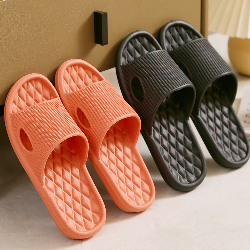 Slippers female summer checkered home home indoor bathroom Bath couple non-slip rhomboid slippers male wholesale Slippers female summer checkered home home indoor bathroom Bath couple non-slip rhomboid slippers male wholesale