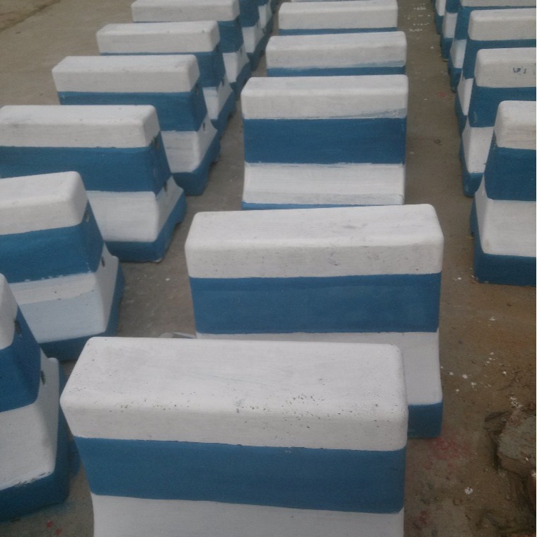 水泥隔离墩模具 厂家供应生产 模具规格多样