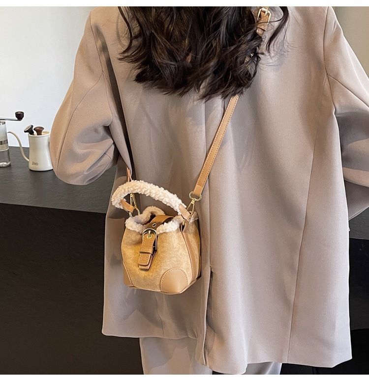 Lambskin mini bucket bag, Maillard suede retro handbag, 2024 new style, single-shoulder crossbody handbag undefined