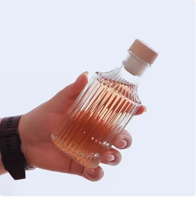 透明な小さい酒の瓶の150mlBincooの冷たいコーヒーのガラス瓶の密封の貯蔵の缶の果実の酒の分注の瓶の空の瓶|undefined