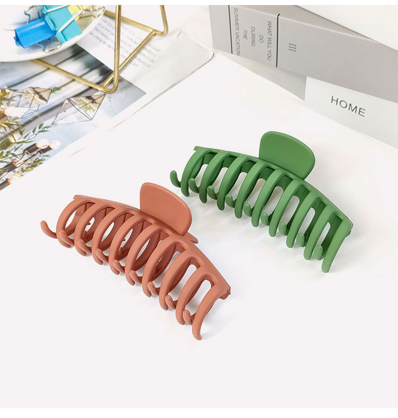 Fashion Morandi Color Frosted Plate Hair Clip display picture 3