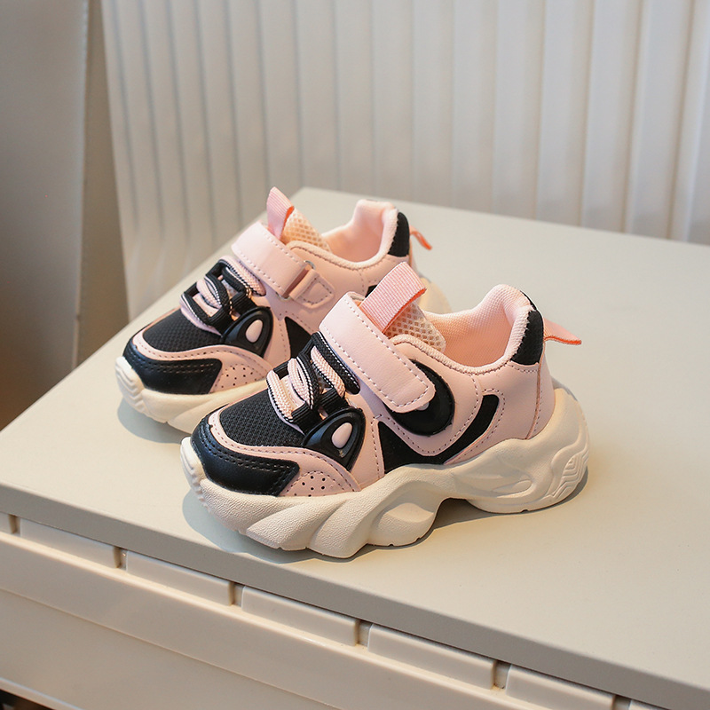 Zapatillas deportivas casuales de otoño 2026 para niños, modelo Panda, para niños y niñas, con suela suave y malla transpirable.