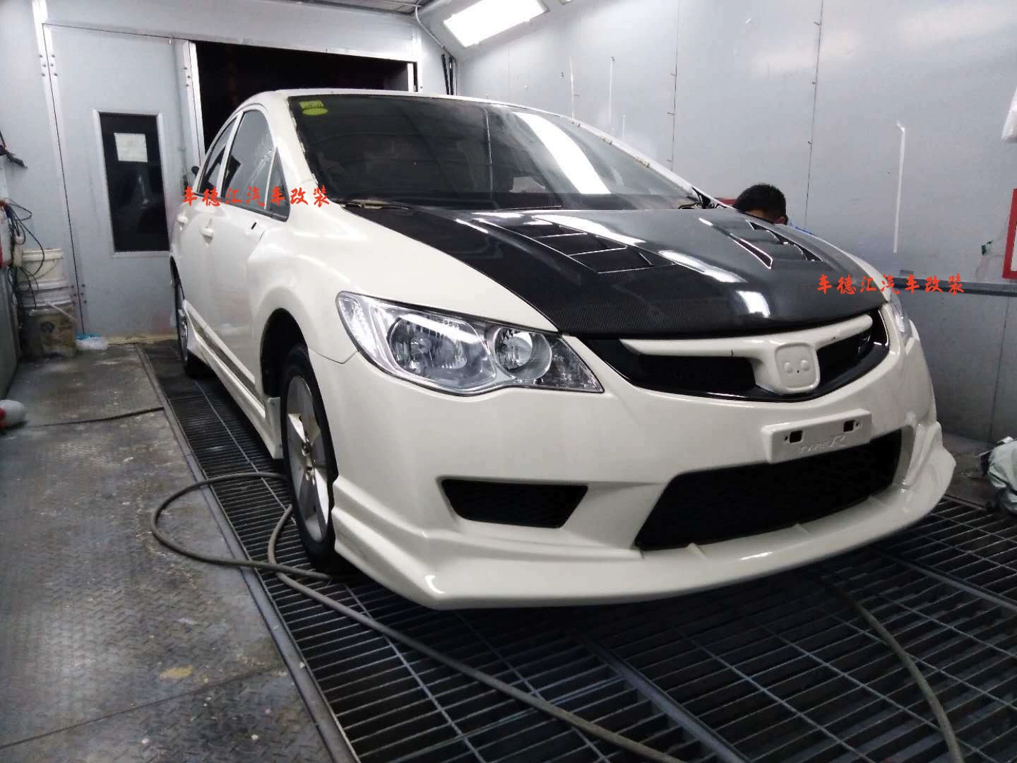 Подходит для крыла карбонового покрытия Siming Honda Civic FD2 окантовка карбонового волкоровая крышка головки