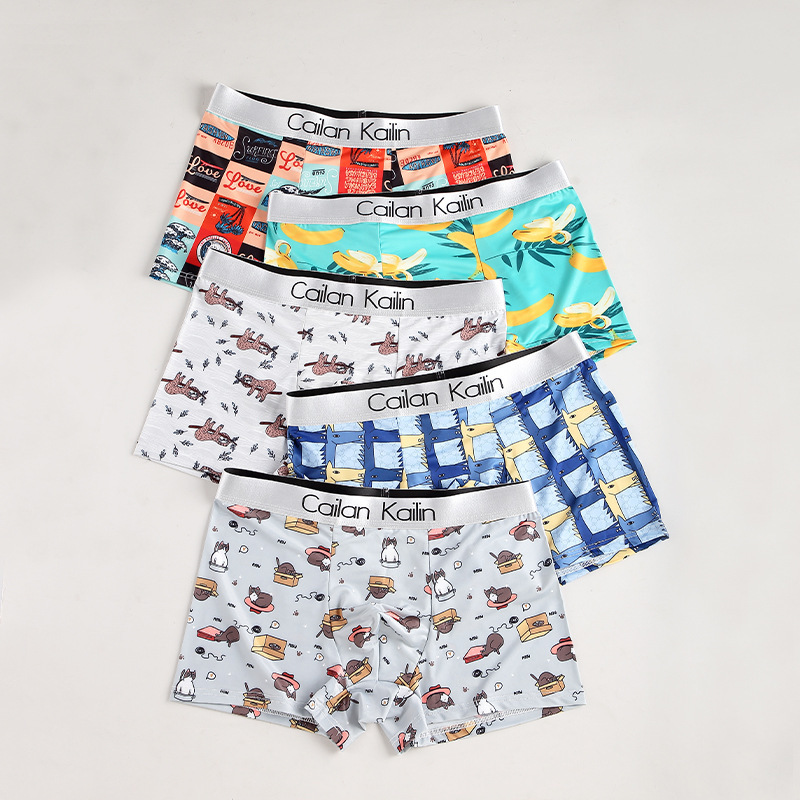 Spot wholesale men's ice silk printed underwear student loose boxer cute cartoon boxer shorts cool pants