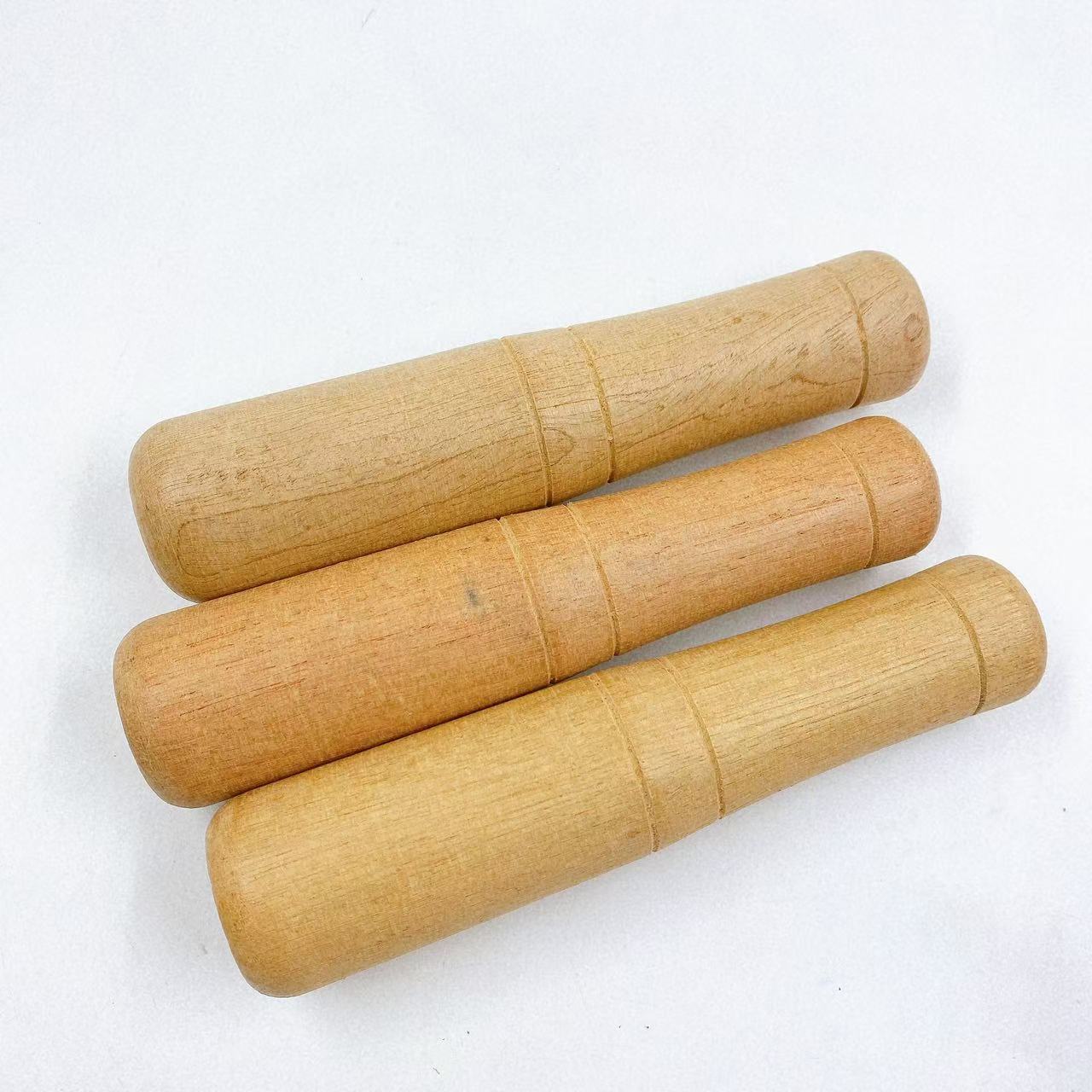 Martillo de ajo de madera miscelánea Palos de ajo de madera miscelánea roja Tienda de 2 yuanes Palos de ajo Palos de ajo Suministros de cocina Palos de ajo de madera