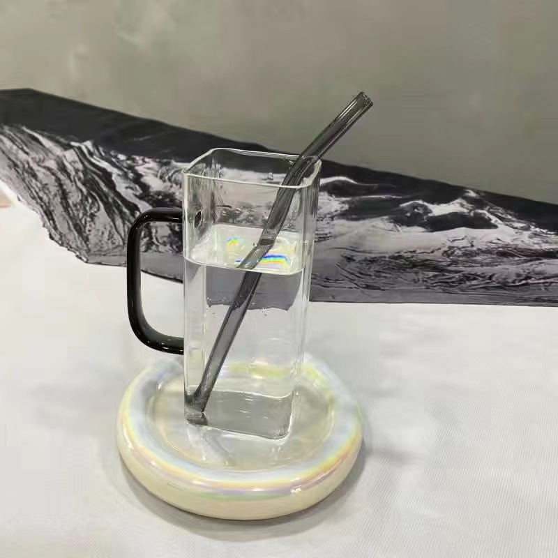 Taza de vidrio cuadrada con mango de color Taza de jugo de leche Taza para el hogar simple transparente Taza de agua de vidrio de borosilicato