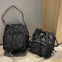 �¿�������μ�ˮͰ�����������б���p�����;���K�������QŮ��