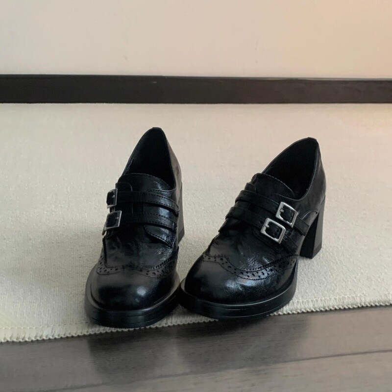 牛皮版~复古皮带扣布洛克雕花高跟小皮鞋一脚蹬深口粗跟乐福单鞋|undefined