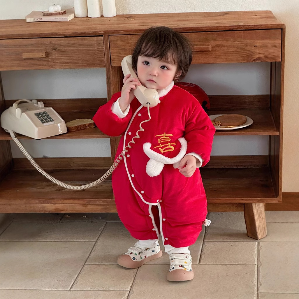 Ropa para niños de estilo chino, ropa de bebé, ropa de año nuevo de invierno, hombres y bebés, monos acolchados acolchados gruesos, ropa de bebé de un año