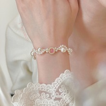 法式轻奢高级感精致珍珠手链女小众设计个性气质百搭缠绕手饰饰品