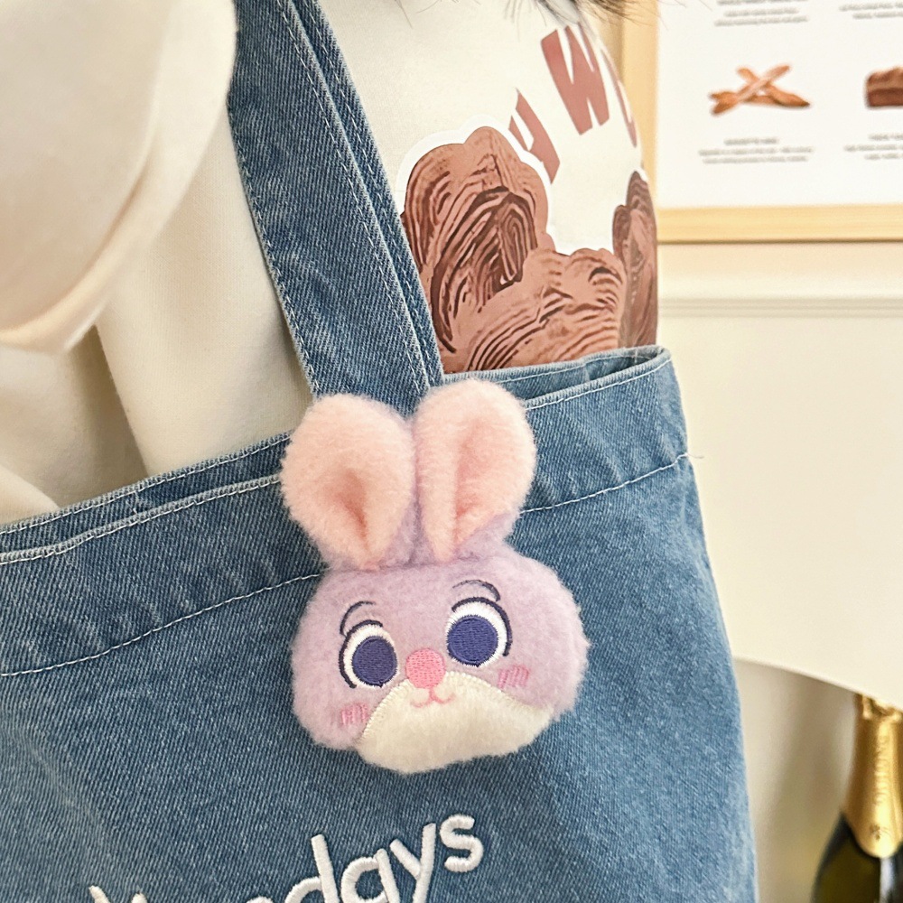 Creativo lindo pequeño animal peluche colgante broche chica muñeca universal llavero colgante mochila decoración pin