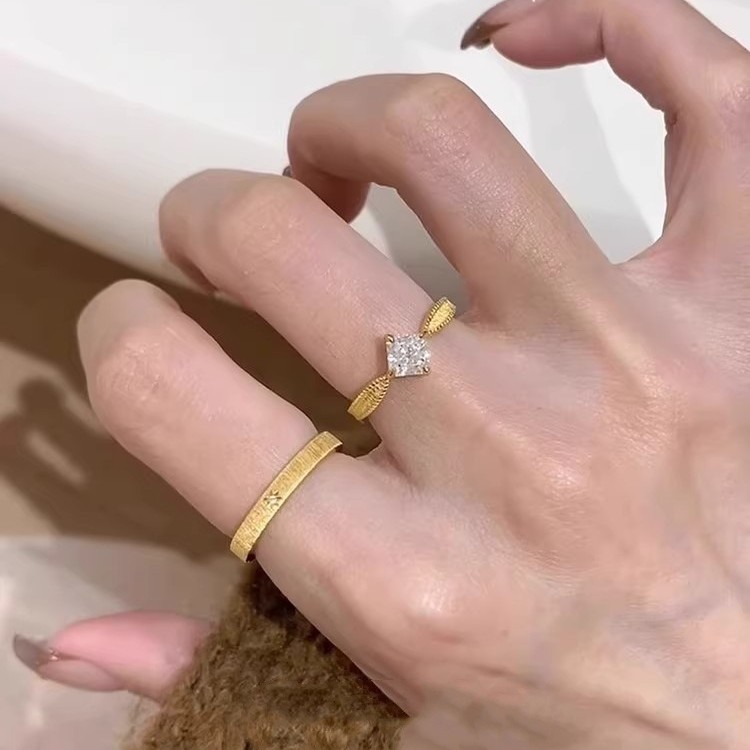 men's Stackable Rings Vintage Gold Brushed Small Square Diamond Starburst For Women, Retro Light Luxury, Stackable, Simple And Versatile_voghion.com
