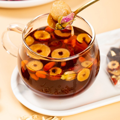 Donkey-hide gelatin, brown sugar, ginger and jujube tea, brown sugar and ginger tea, longan, wolfberry, red jujube tea, brown sugar, ginger and jujube tea, brown sugar, ginger tea and old ginger soup.
