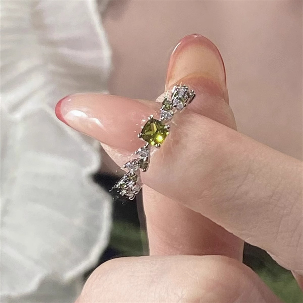 法式精致闪耀绿色锆石戒指女复古轻奢小众高级感开口可调节指环潮详情2