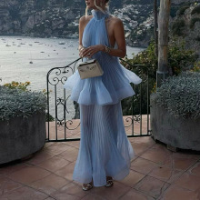 挂脖无袖款百褶纱裙女装长裙2025秋季新款荷叶边纯色度假风连衣裙