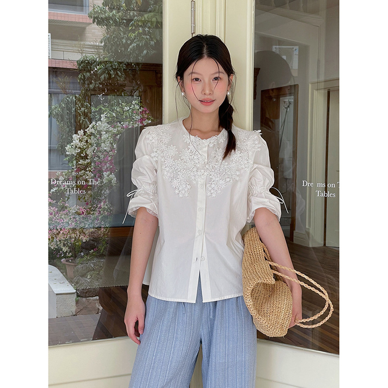 【Geming】Designed with a Vintage Feel, Embroidered Collar, Flared Sleeves, Women's Spring Round-Neck Long-Sleeve Shirt N921B