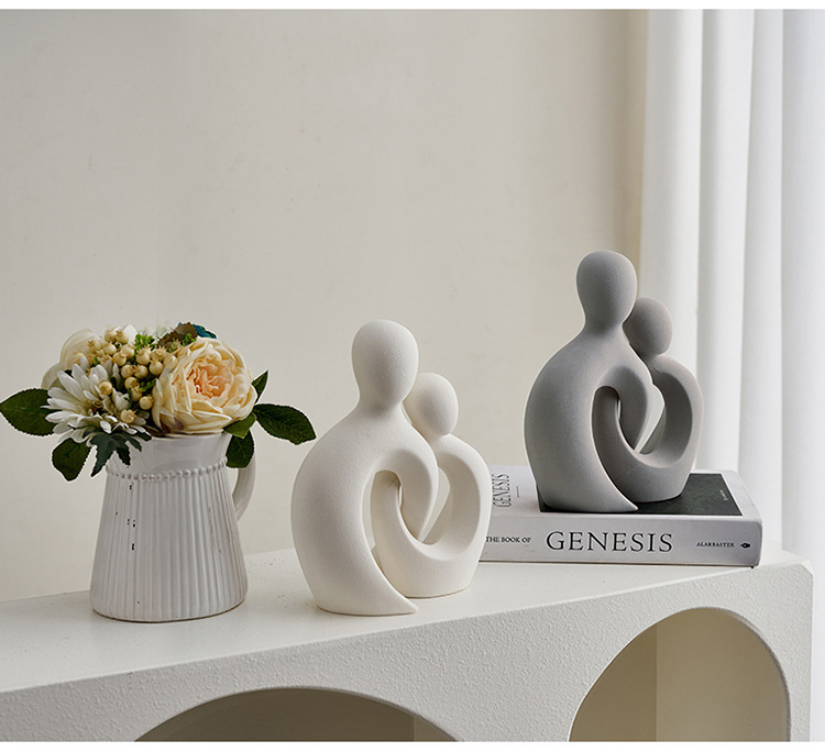 Couple Figurine 12