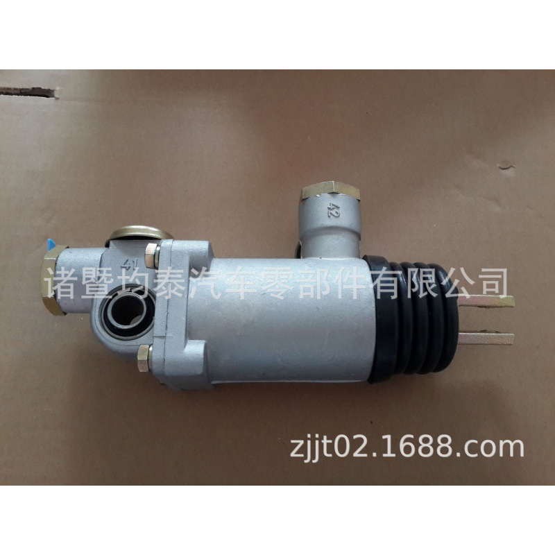 Cilindro maestro del embrague 4220100120 serie Europea camión pesado camión autobús piezas