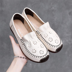 Retro Handmade Soft Calfskin Comfort Soft Sole Mother's Shoes Single Shoes with Openwork for Women Large Size Wide Width Running Shoes 6128