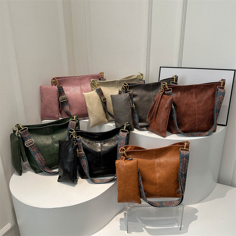 Nueva bolsa de hombro retro moda casual de gran capacidad bolsa de mano para mujeres 2024 moda de verano simple mochila