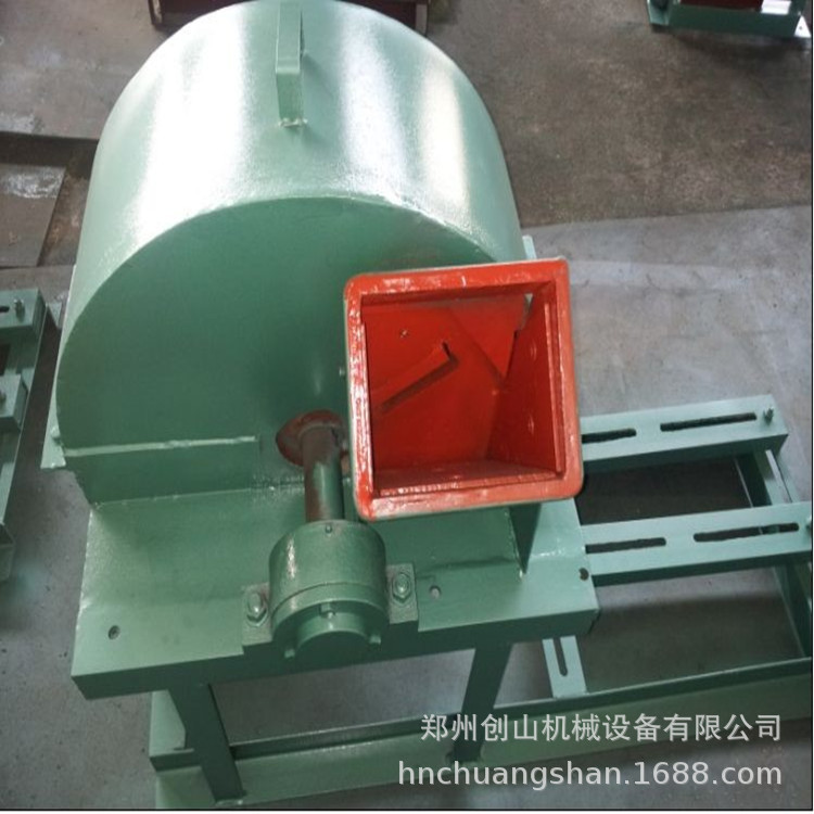 供应直销木肖机 蘑菇粉碎机 批发树枝粉碎设备 木屑机 木材粉碎机