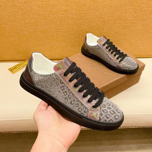 �W��վ������Ь��Ƥ���������_��ʿС��Ь�ٴ�͎����e��Ь���Ŀ�