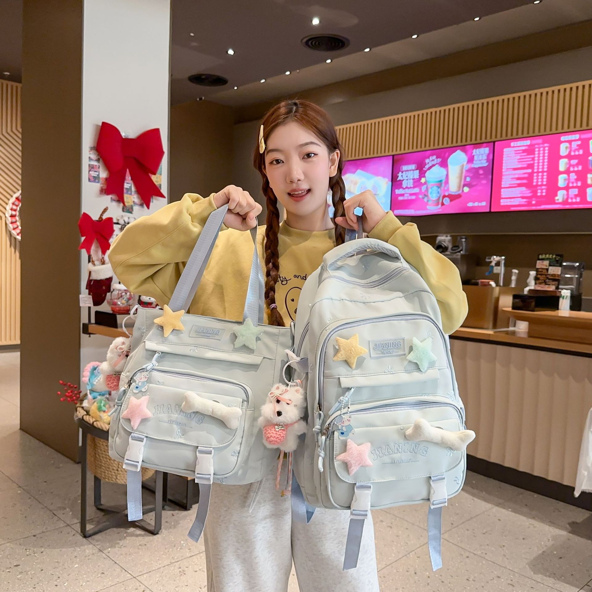 High-quality, stylish backpacks for girls in grades 3-6, perfect for middle and high school students. Features multiple pockets and large capacity.