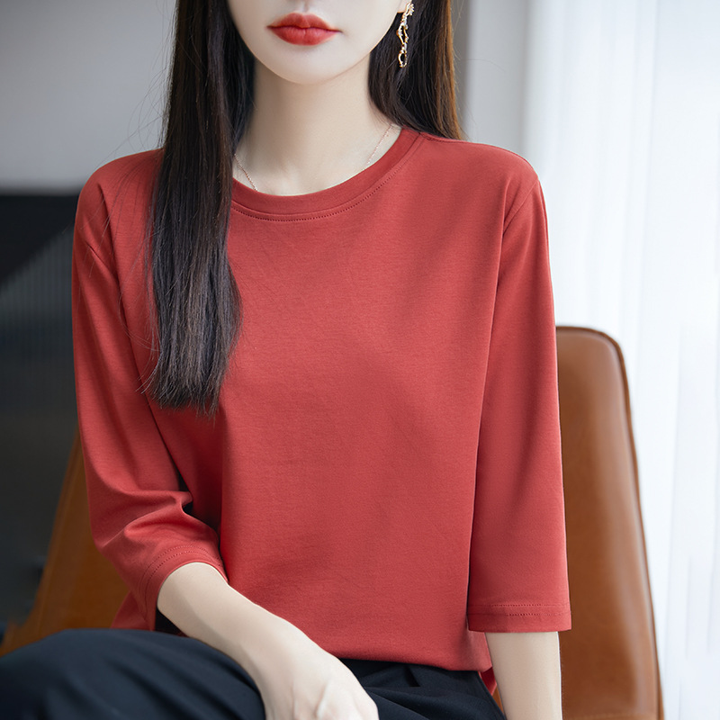 코랄 레드 라운드 넥