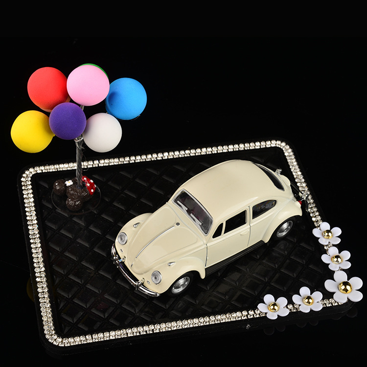 Decoraciones de modelo de automóvil de aleación creativa confesión de globo decoraciones de automóvil interiores de automóviles decoraciones de automóviles clásicos DIY