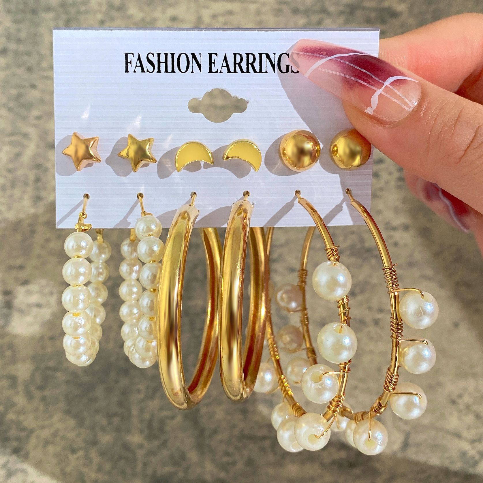 欧美跨境新款珍珠女士耳环 复古金色耳圈套装6件套Earrings Set 欧美跨境新款珍珠女士耳环 复古金色耳圈套装6件套Earrings Set