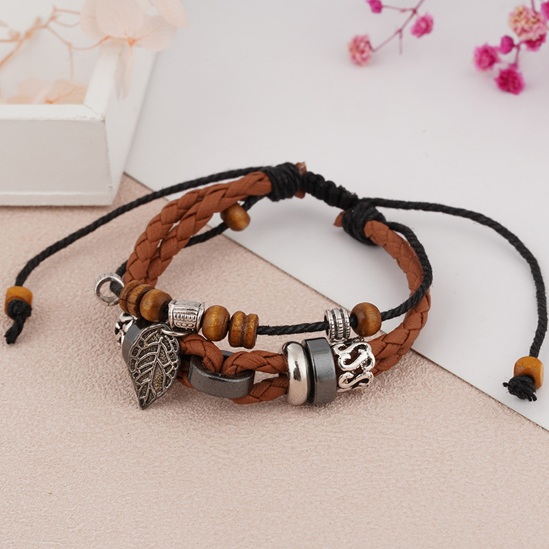 Retro leather woven bracelet handmade, fashionable accessory for men and women, European style, British style
