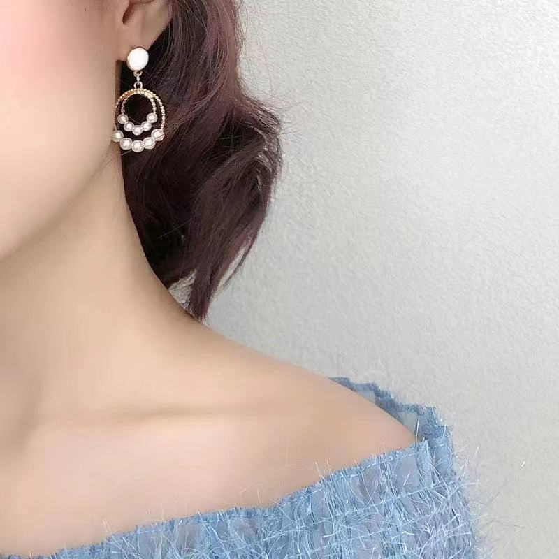 1 Pair Simple Style Round Alloy Sterling Silver Womenu0027S Drop Earrings