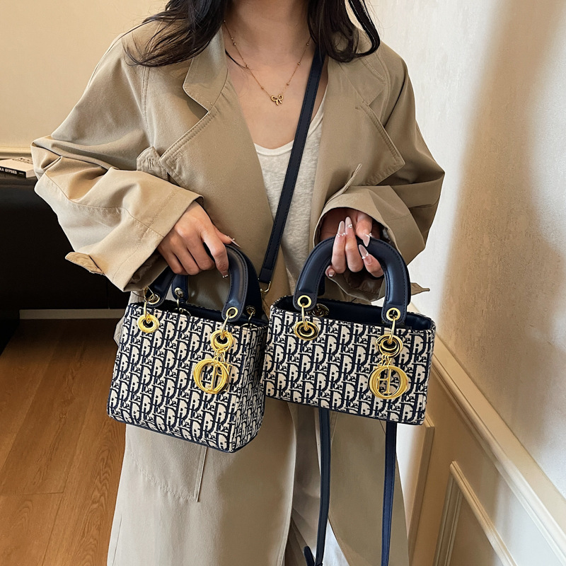 高级感包包女2025新款复古百搭刺绣手提戴妃包气质时尚单肩斜挎包|undefined