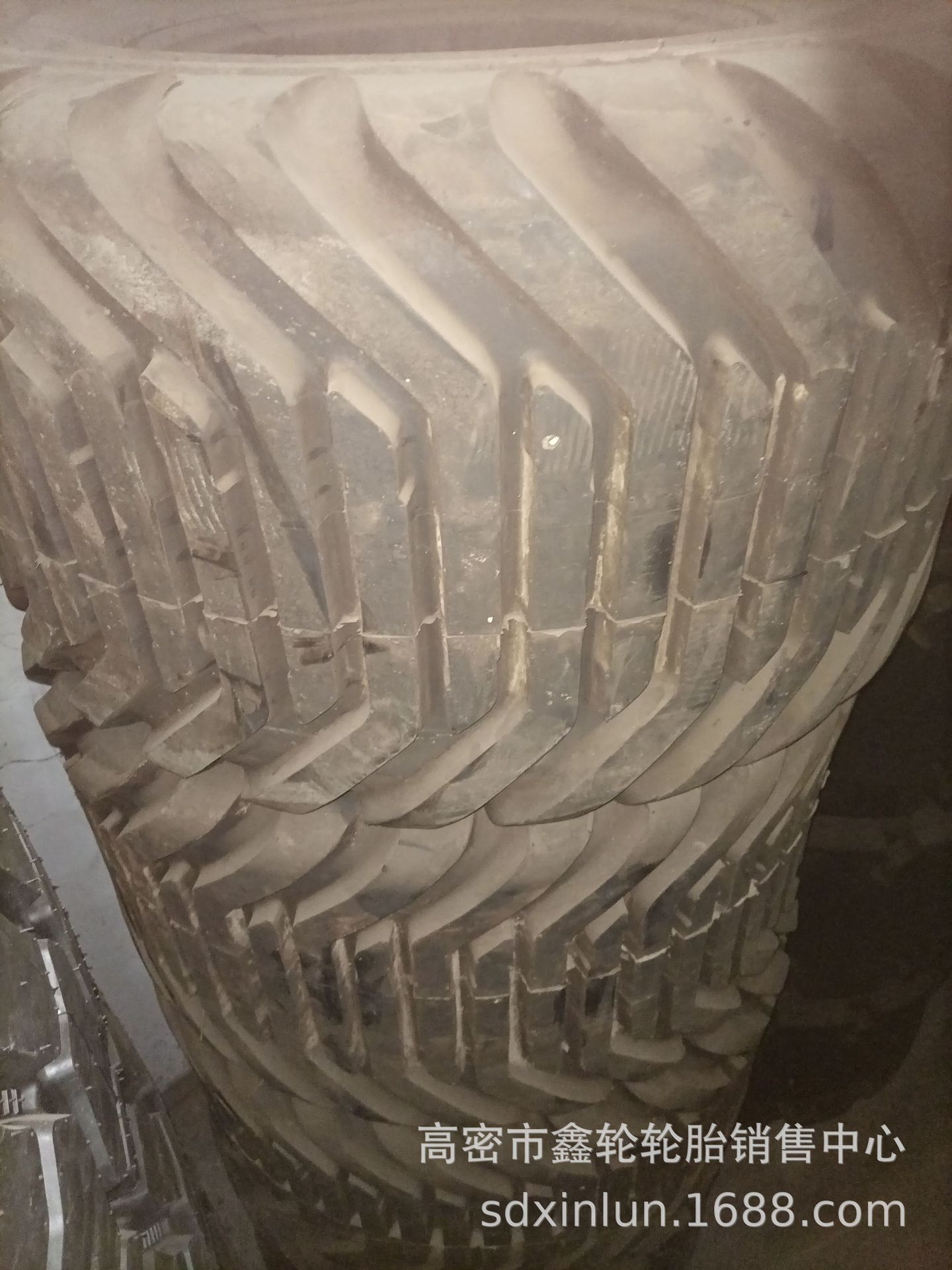 400/550/60-22.5 600/50-22.5 500/45-22.5 700/50-22.5轮胎