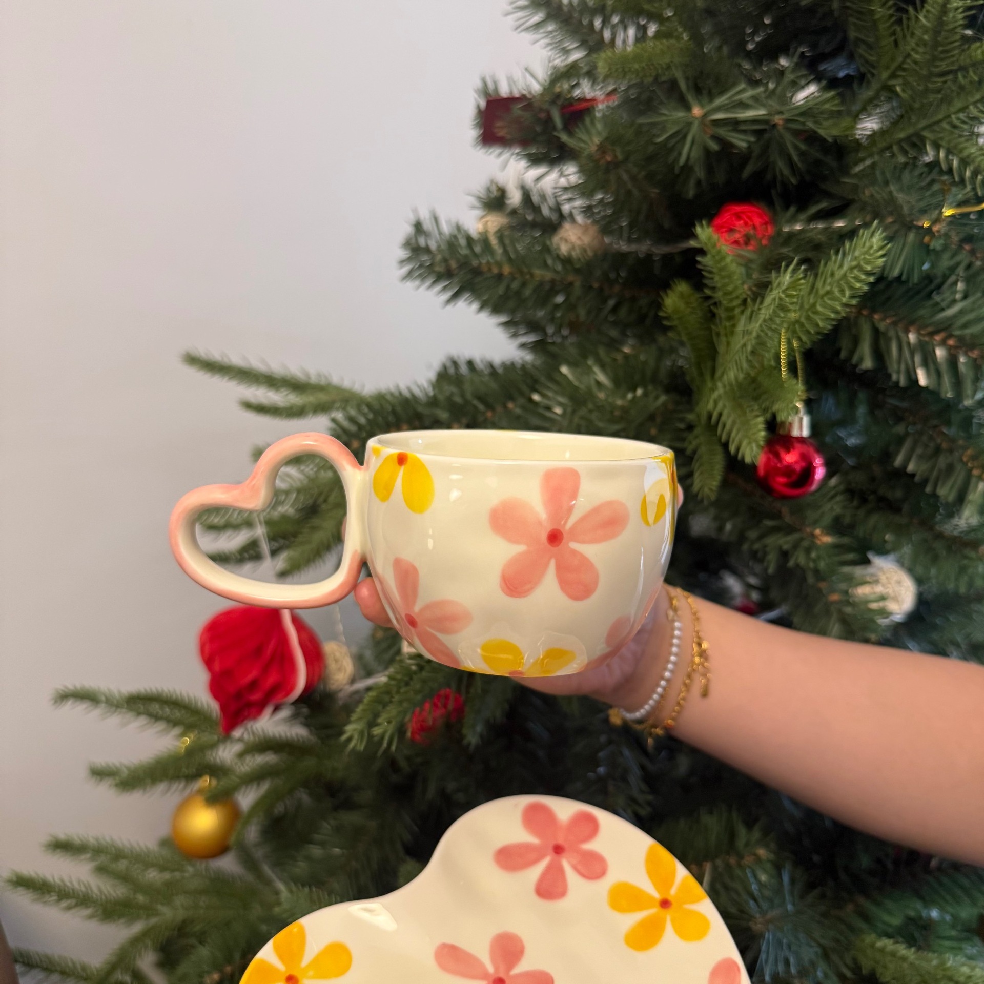 Estilo coreano inswind mano mano amor taza de café plato taza de cerámica dibujada a mano taza de desayuno exclusiva transfronteriza