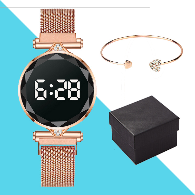 Quick selling foreign trade popular women's LED fashion suit watch,  hot selling personalized fashion bracelet watch