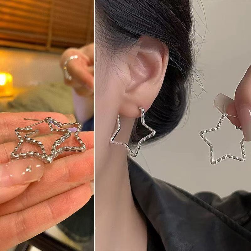 Star Earrings for Women, Luxury, Niche, Foreign Style, Light, Simple, High-End Earrings, Popular Versatile Earrings, Exquisite Elegant Jewelry