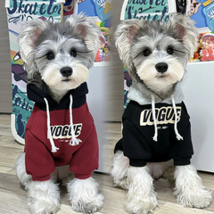 ペットの猫と犬の服は色を合わせて帽子とベルベットをつけて保温の中の大型犬のガーディアンを厚くする