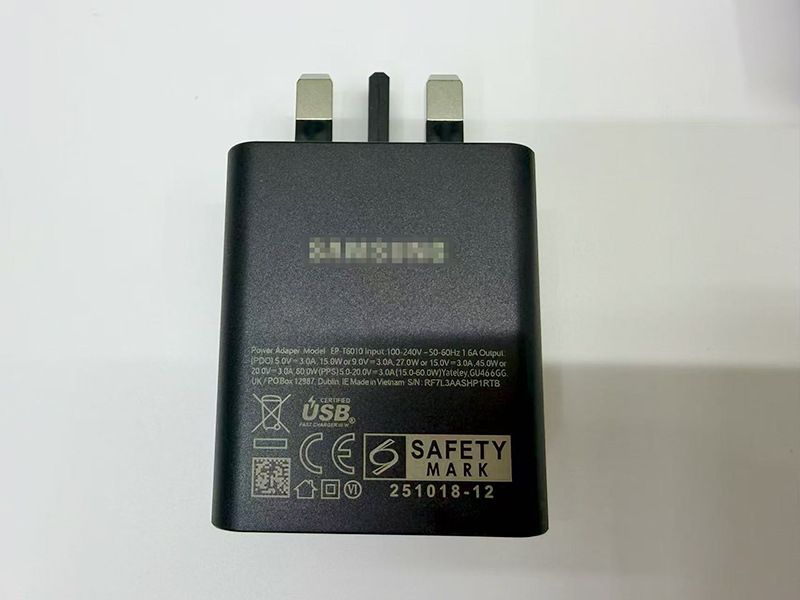Cargador Rápido para Celular EP-T6010 60W de ABS, Carga Rápida, Puerto USB-C, para Teléfonos Celulares y Tabletas