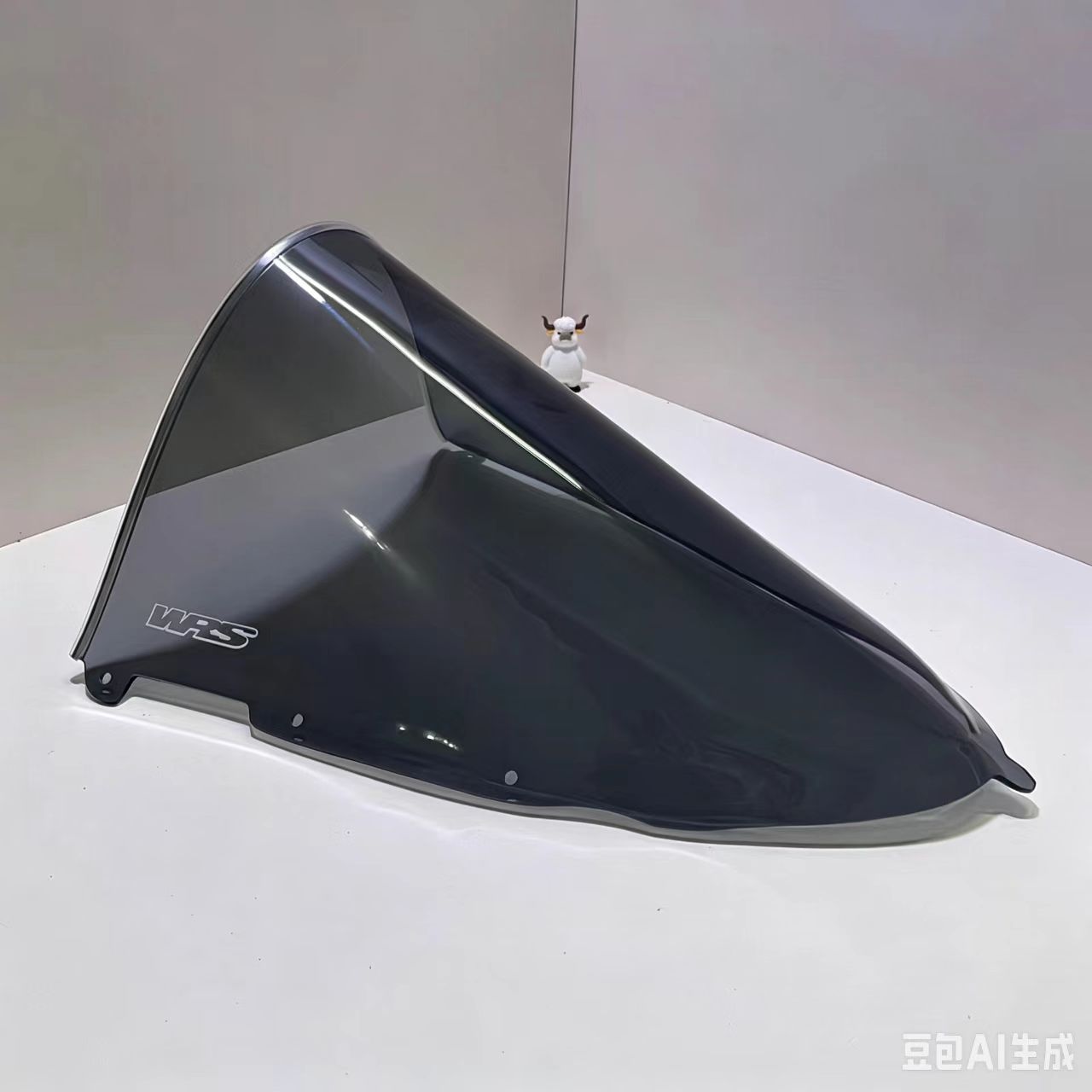 Suitable for Zhangxue Motorcycle 820rr windshield, 820RR racing model elevated front windshield