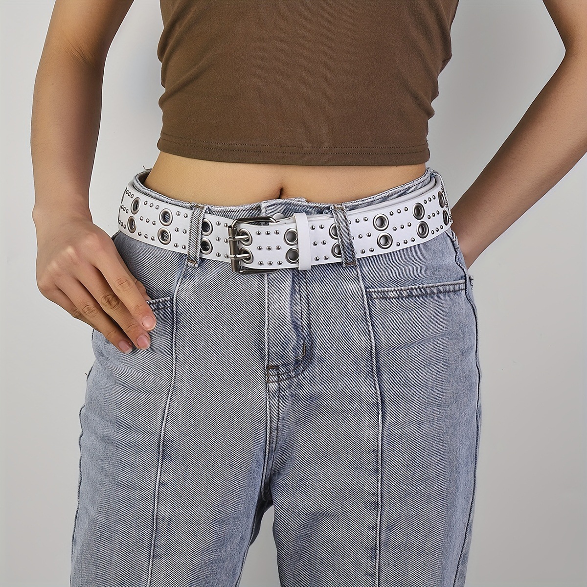 Estilo punk europeo y americano cinturón de remache hueco hombres y mujeres todo partido moda doble fila pin hebilla cinturón decoración personalizada de las mujeres