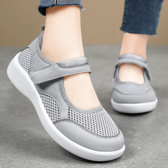 Shoes Women's Spring and Summer New Soft Sole Not Tired Foot Velcro Breathable Casual Shoes All-match Middle-aged and Elderly Mother Shoes