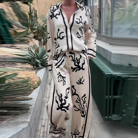 Elegant Printed Women's Pants Set 4